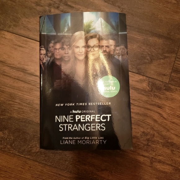 Nine Perfect Strangers Paperback book - Picture 3 of 4